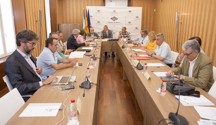 El Puerto de Motril fideliza a sus empresas con la aprobación de tres concesiones administrativas a FRS y Lys del Sur